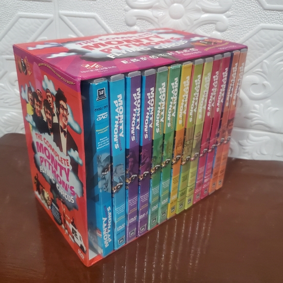 Monte Python flying circus DVD - Picture 3 of 4